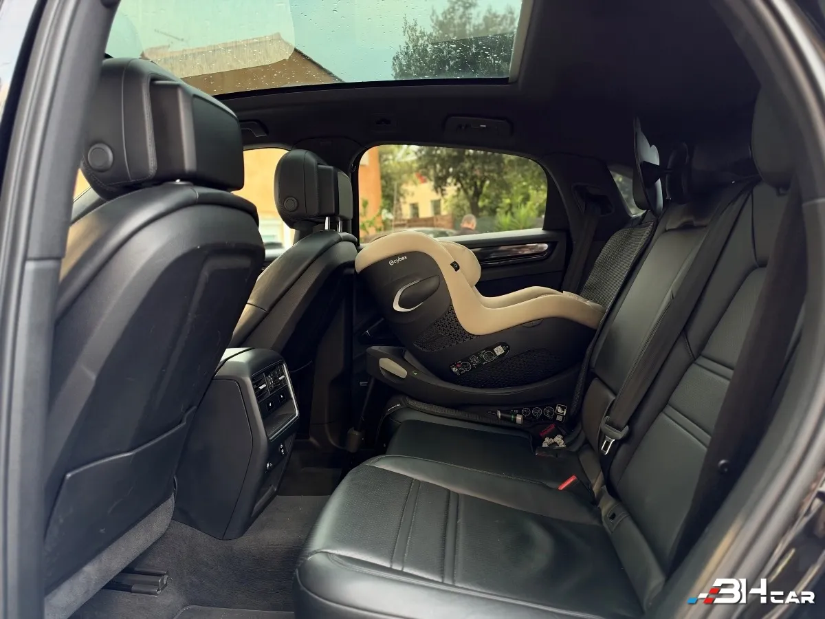 Porsche Cayenne - photo 15