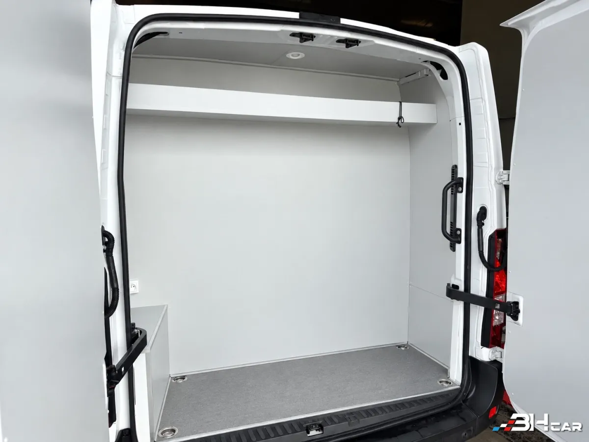 Renault Master Vu - photo 9