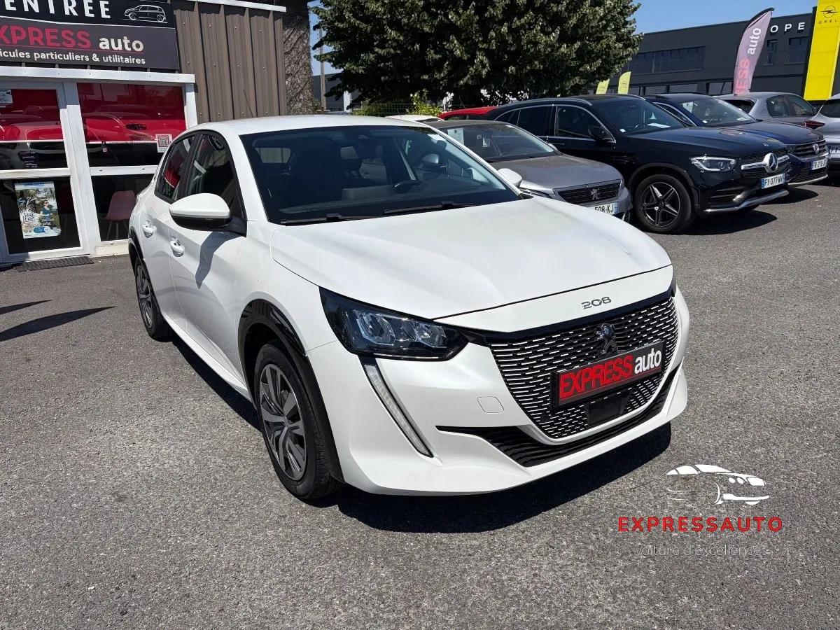 Peugeot E-208