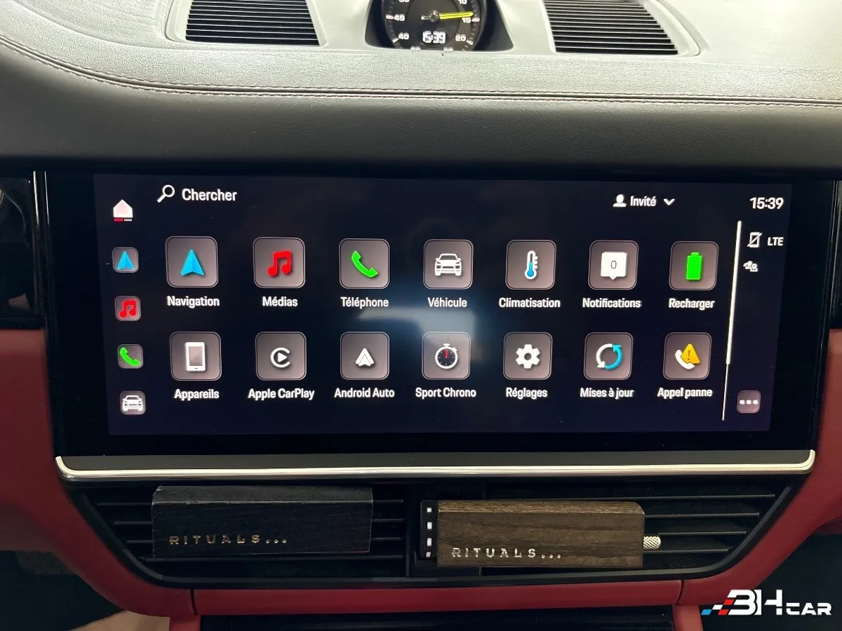 Porsche Cayenne - photo 12