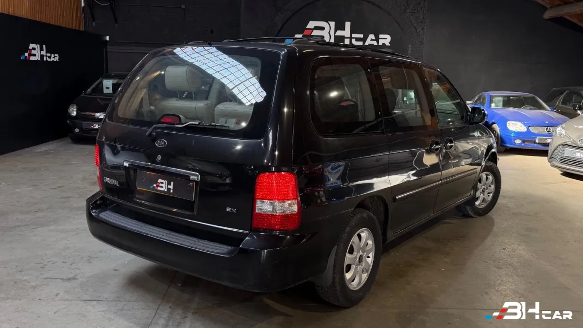 Kia Carnival - photo 2