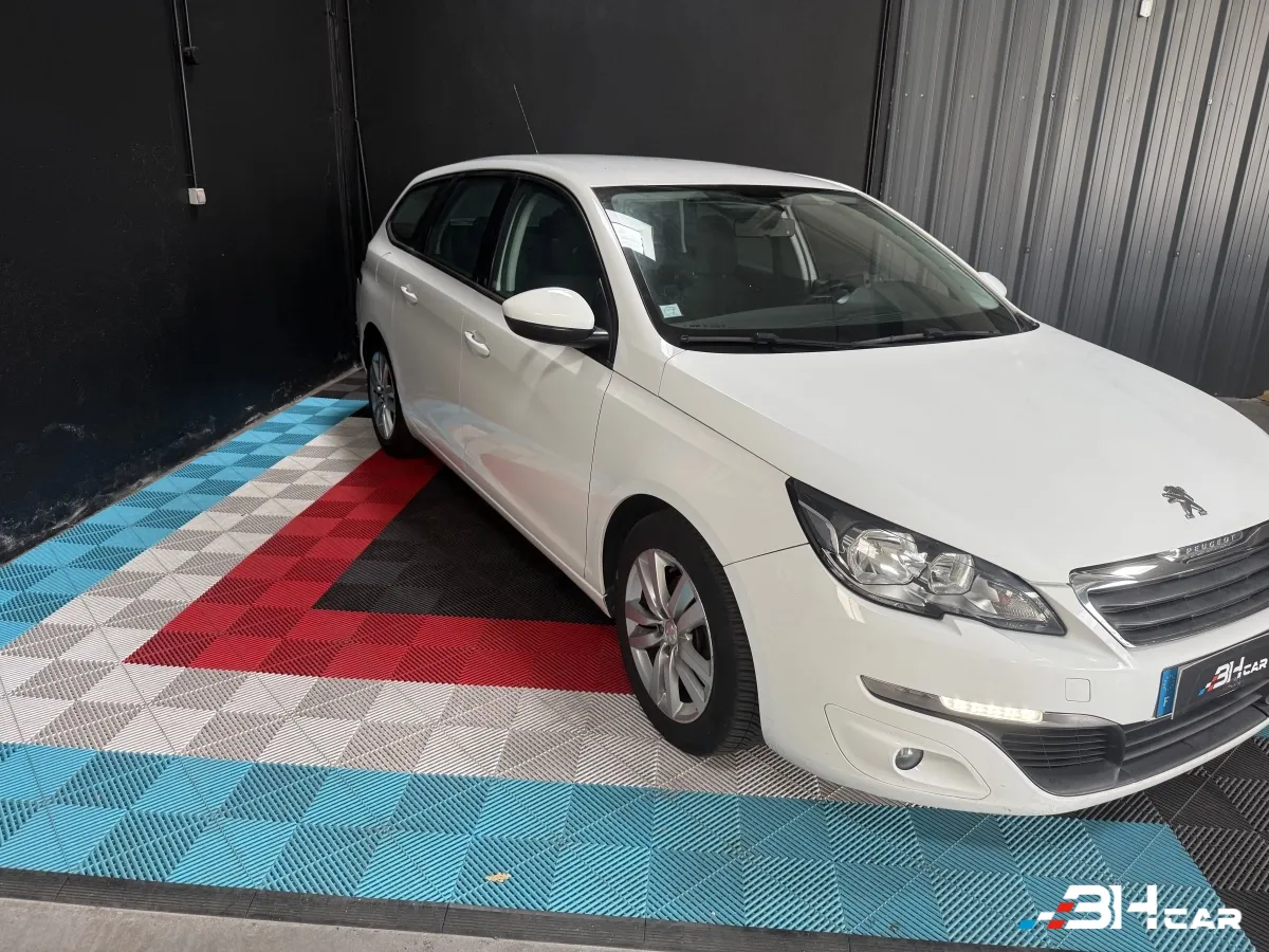 Peugeot 308 - photo 3