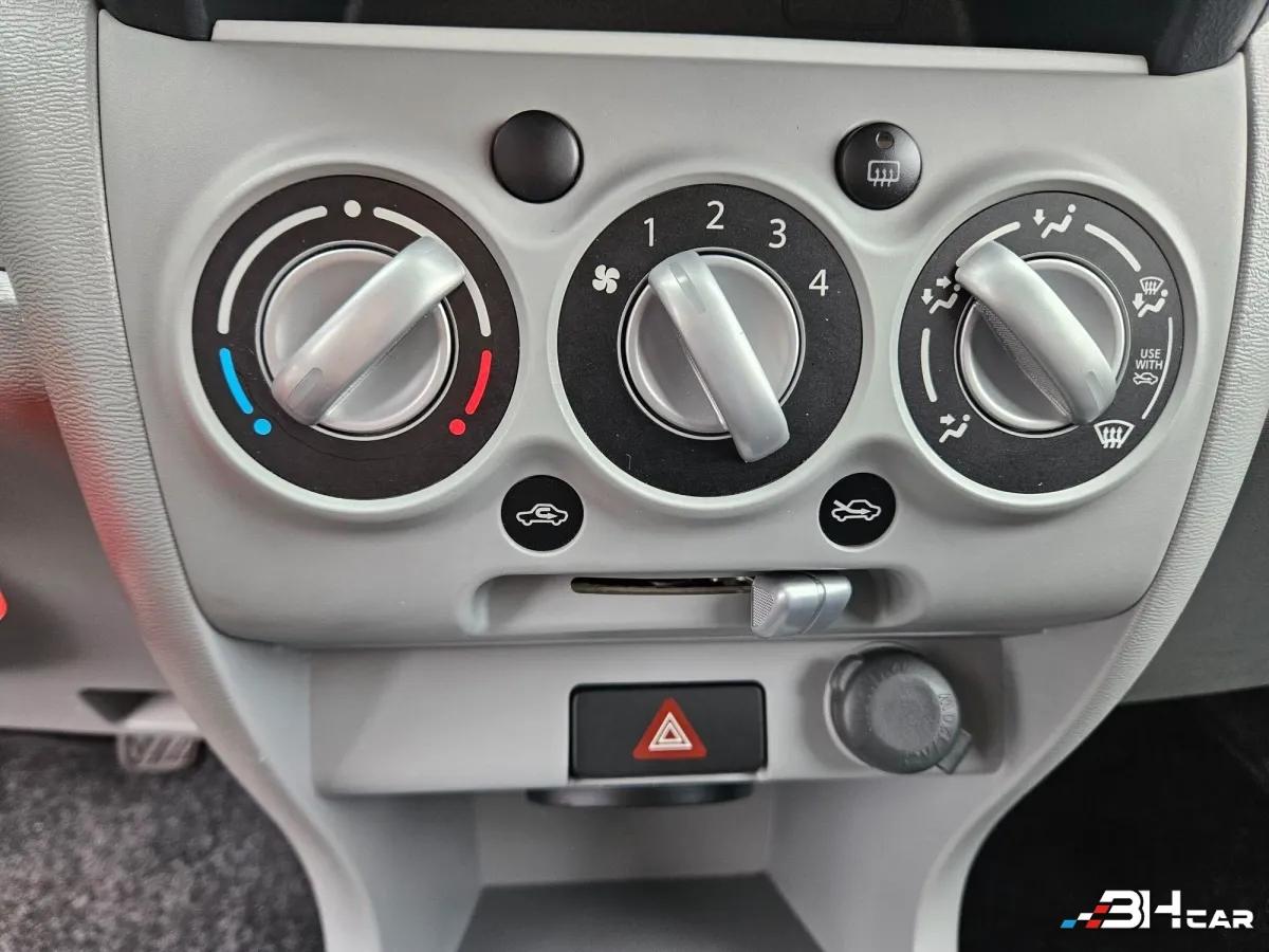 Aperçu indisponible de Suzuki Alto