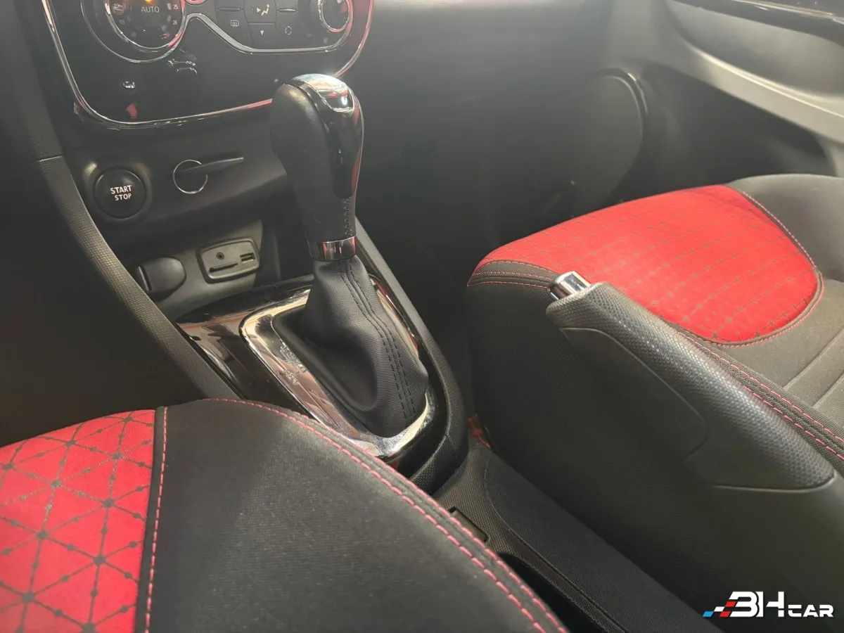 Renault Clio - photo 21