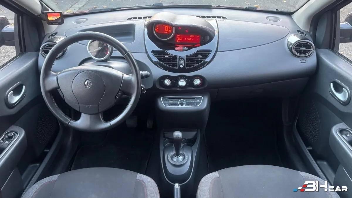Renault Twingo - photo 9
