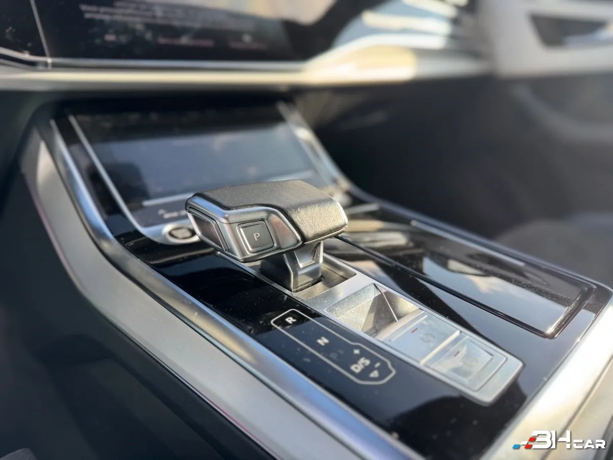 Audi Q8 - photo 23