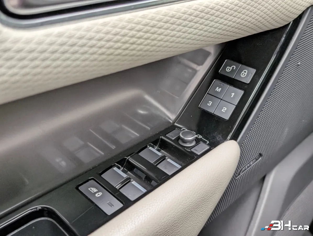 Land Rover Range Rover Velar - photo 10
