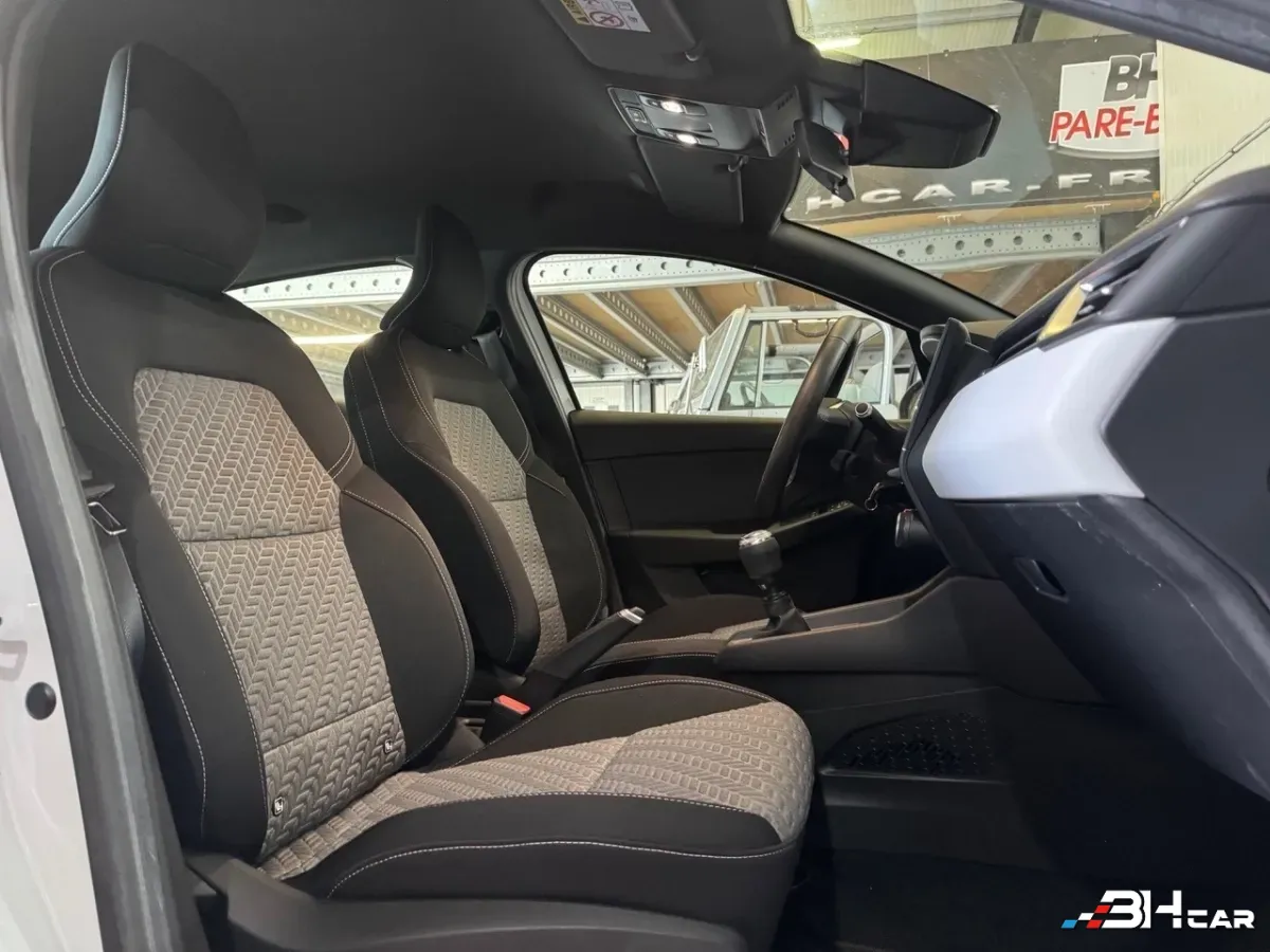 Renault Clio - photo 10