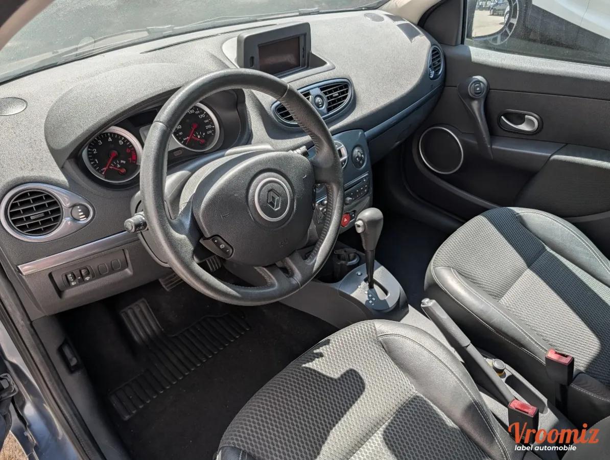 Renault Clio 1.6 110 DYNAMIQUE BVA
