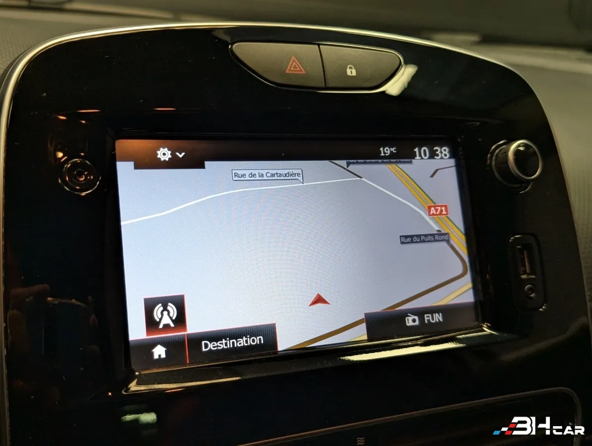 Renault Clio - photo 15