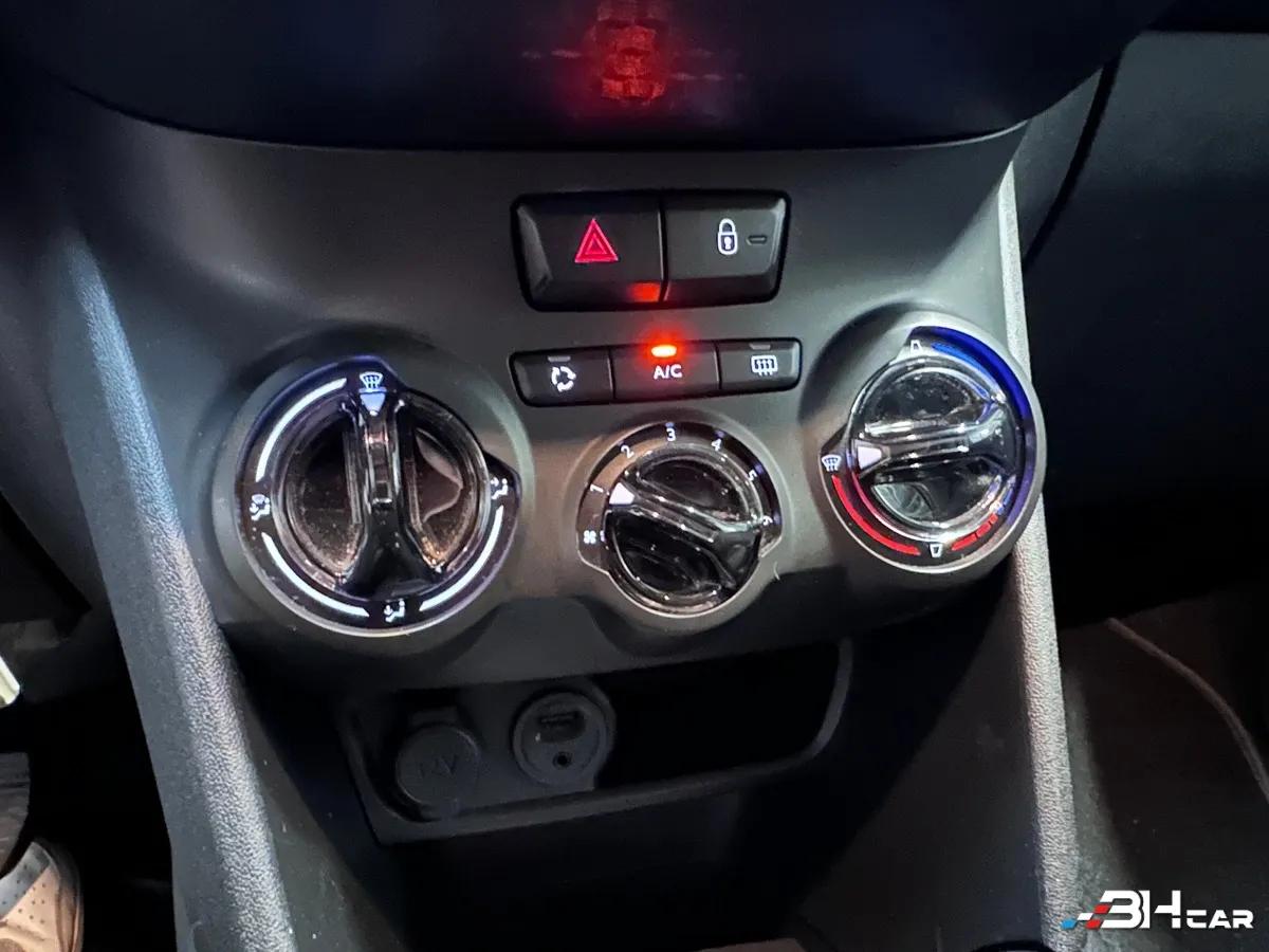 Aperçu indisponible de Peugeot 208