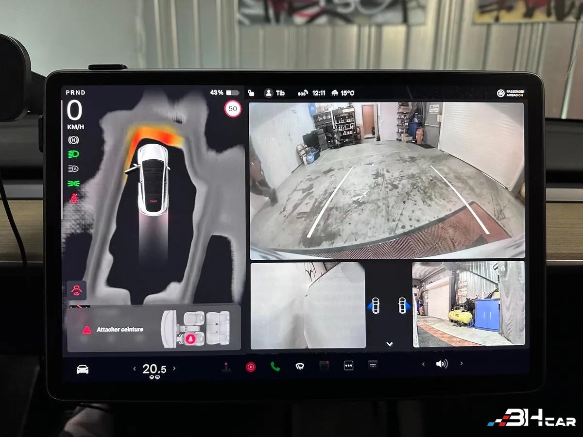 Aperçu indisponible de Tesla Model-y