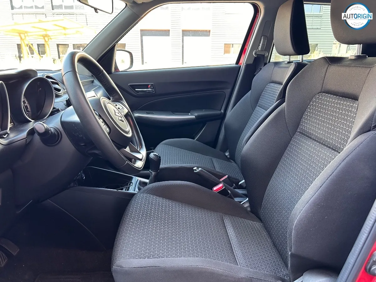 Suzuki Swift - photo 20