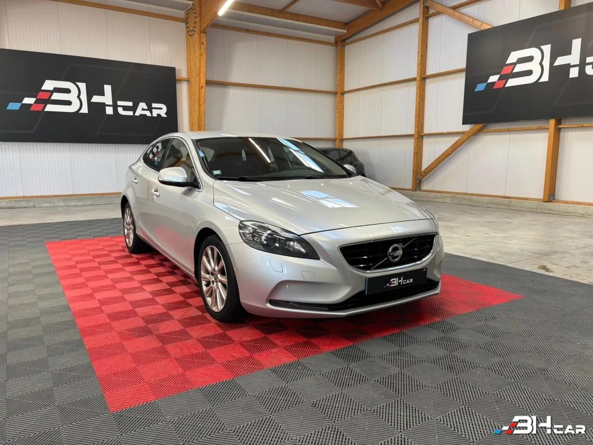 Image: Volvo V40 T3 1.6 150ch Xenium