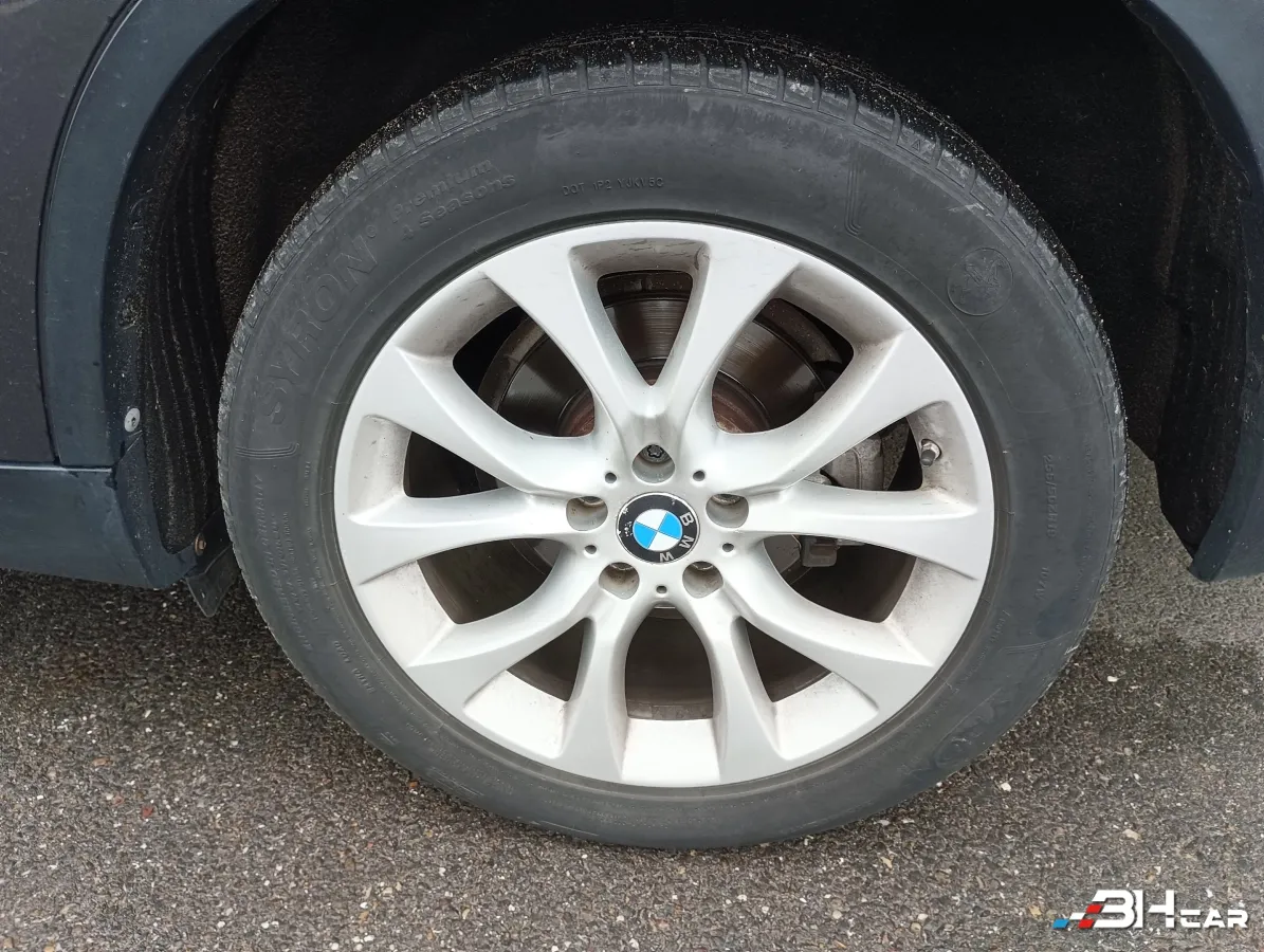 Bmw X5 - photo 12