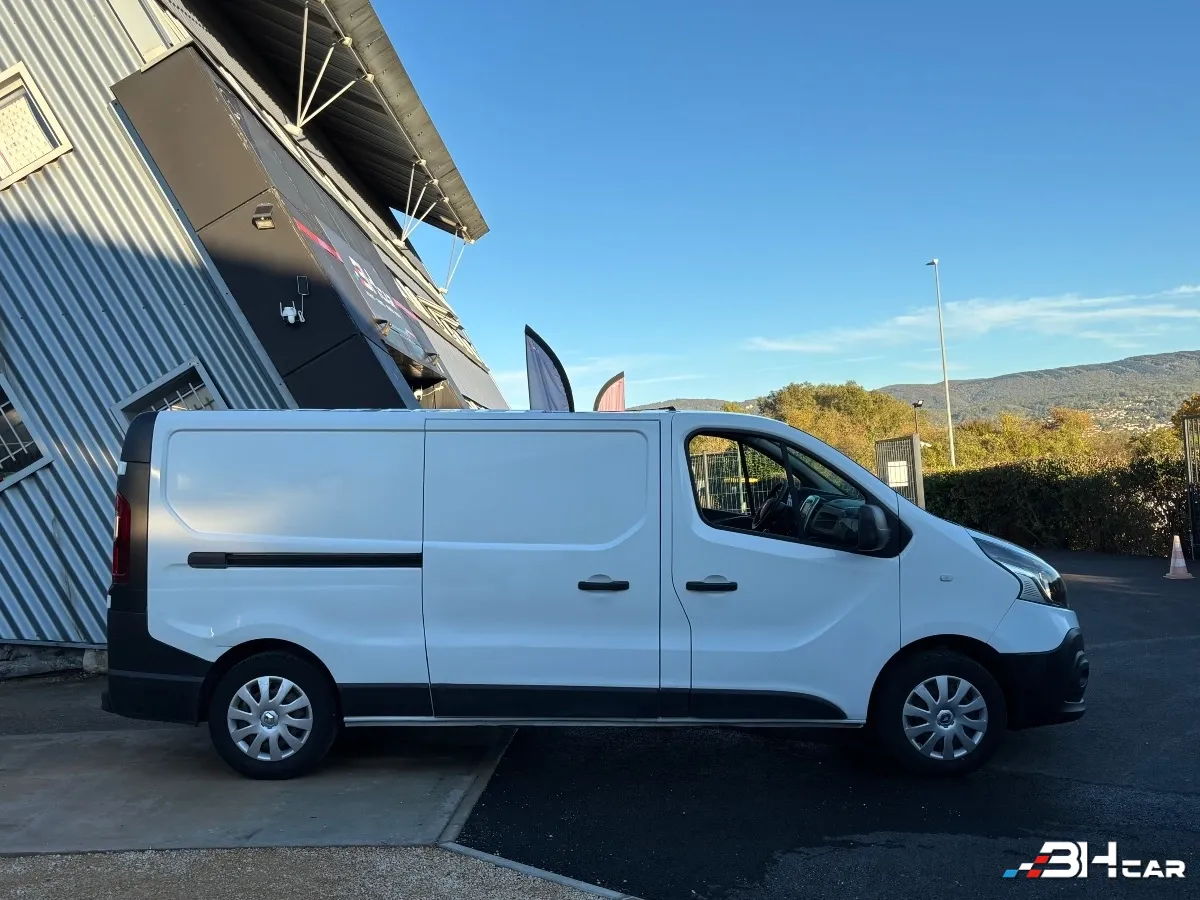 Renault Trafic Vu - photo 10