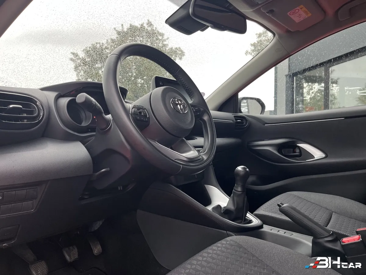 Toyota Yaris - photo 7