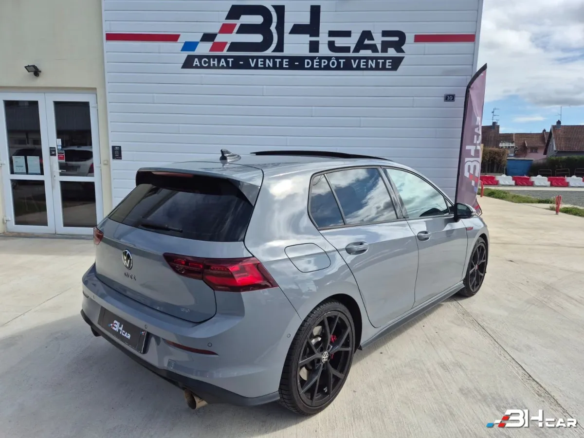 Volkswagen Golf - photo 11
