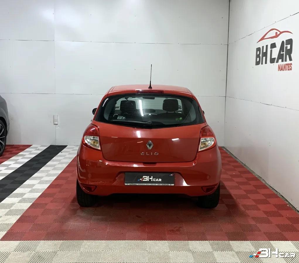 Aperçu indisponible de RENAULT Clio