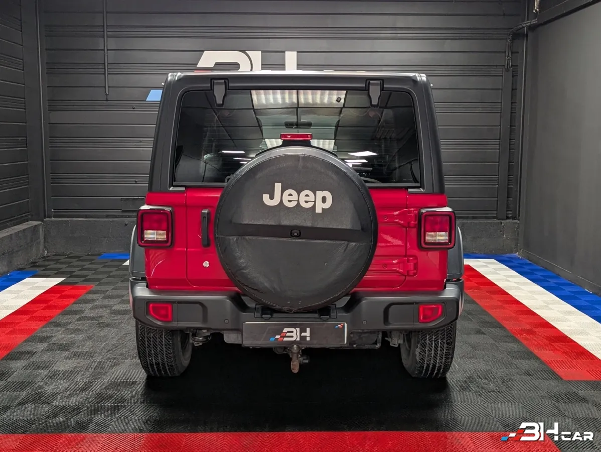 Jeep Wrangler - photo 5
