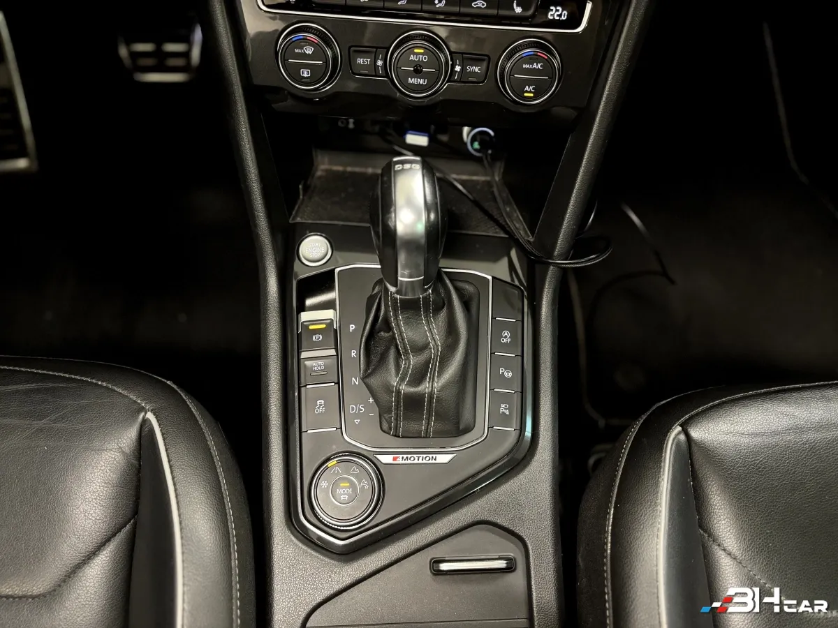 Volkswagen Tiguan - photo 36
