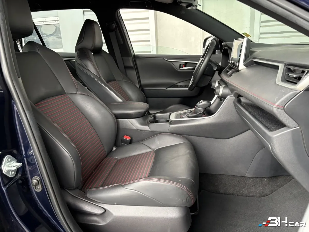 Toyota Rav-4 - photo 9