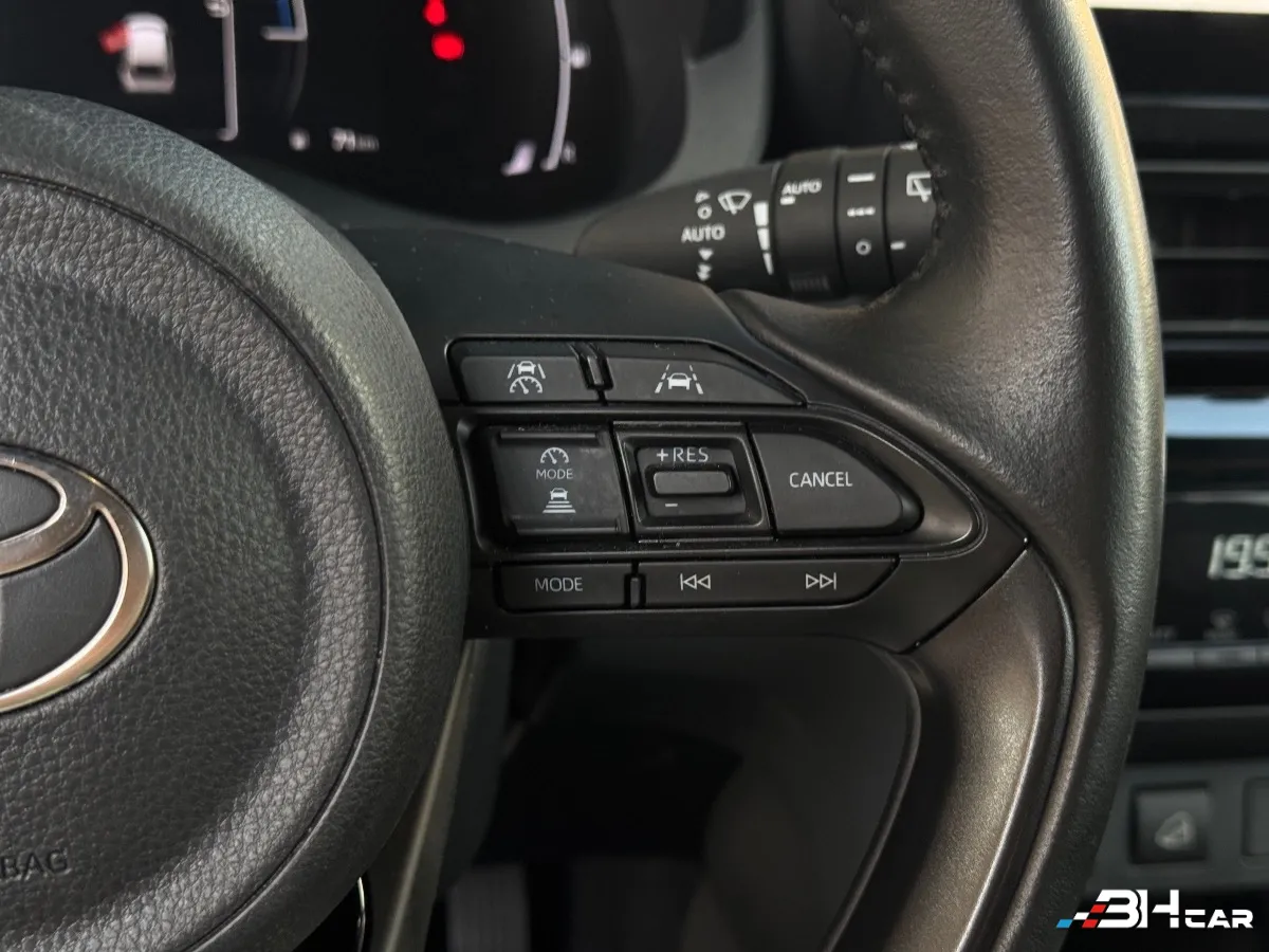 Toyota Yaris - photo 19