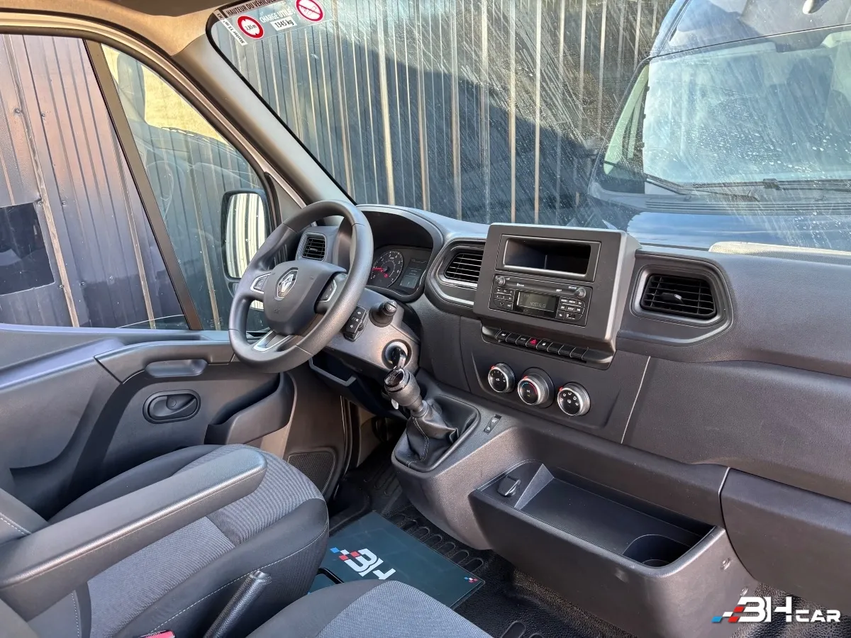 Renault Master Vu - photo 18