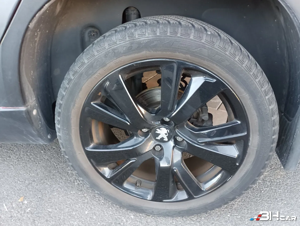 Peugeot 2008 - photo 12