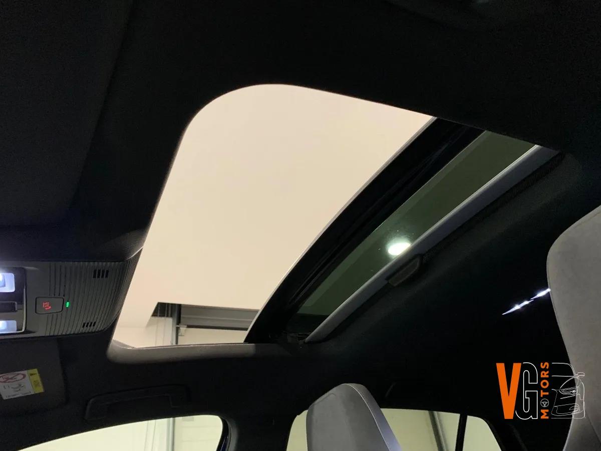 Volkswagen Golf 1.5 E-TSI 150 MHEV HYBRID OPF R-LINE DSG BVA