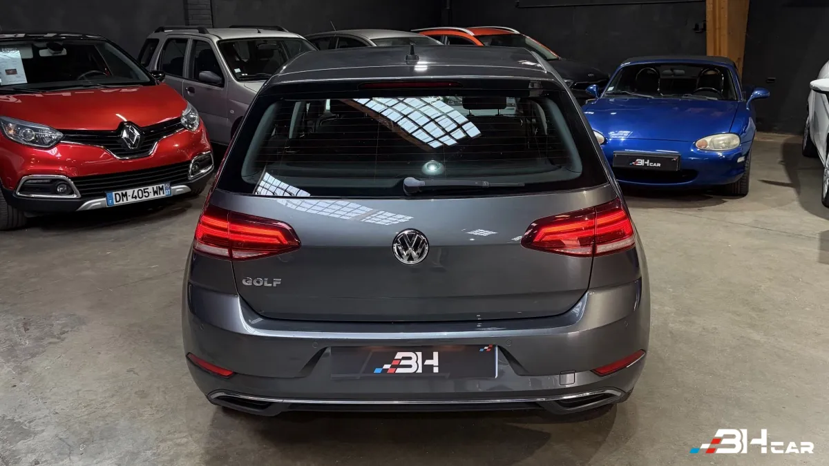 Volkswagen Golf - photo 8