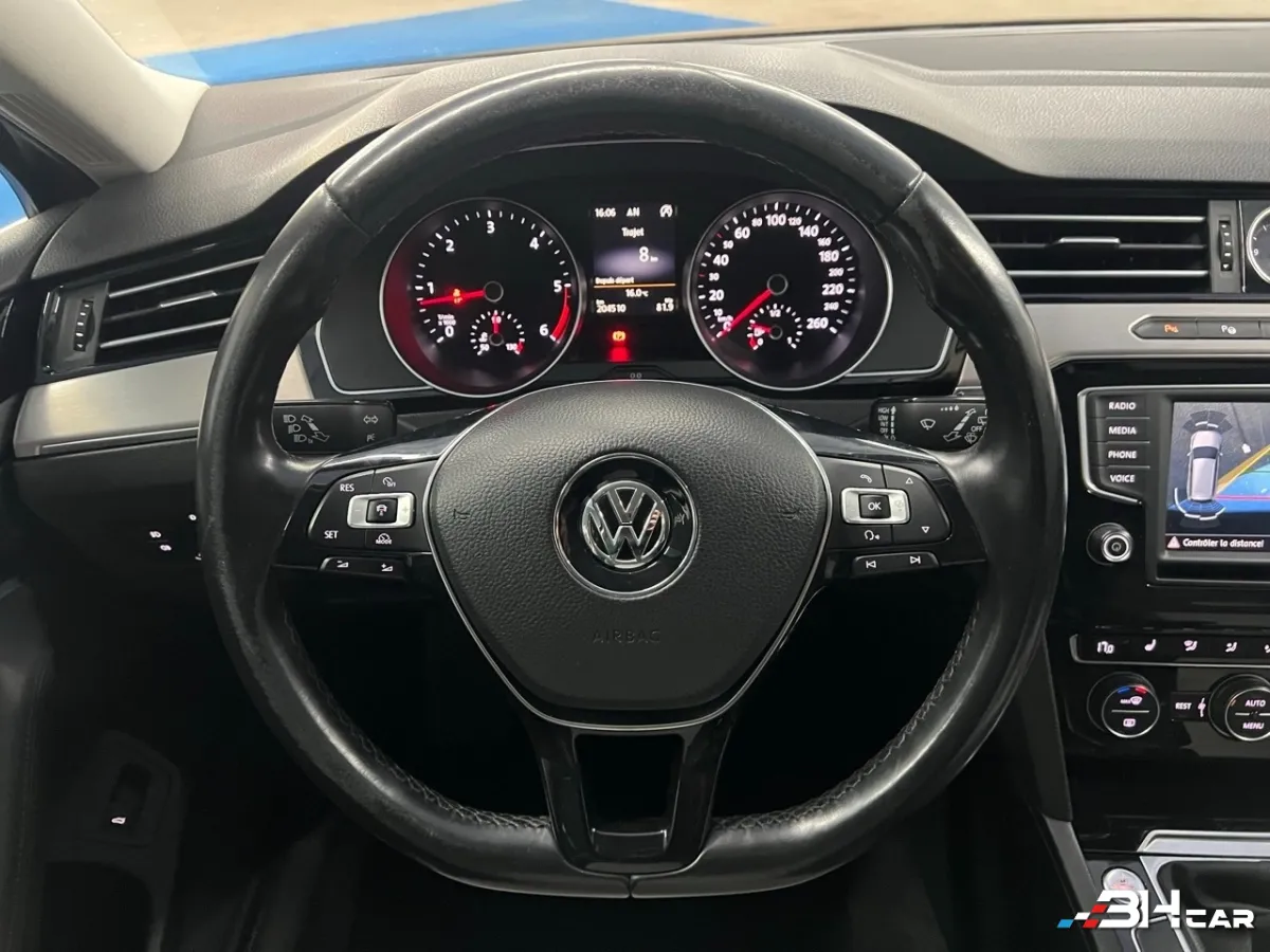 Volkswagen Passat - photo 18