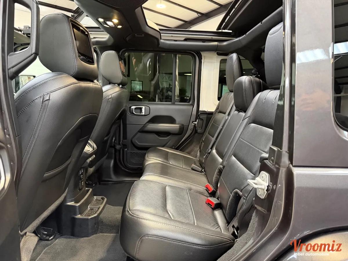 Jeep Wrangler 2.0 T 270 UNLIMITED SAHARA AWD BVA