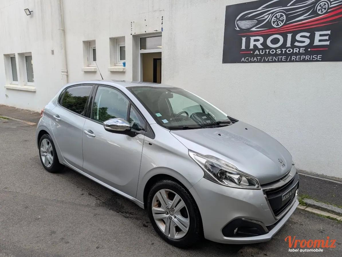 Peugeot 208 GENERATION-I 1.2 VTI 80 STYLE