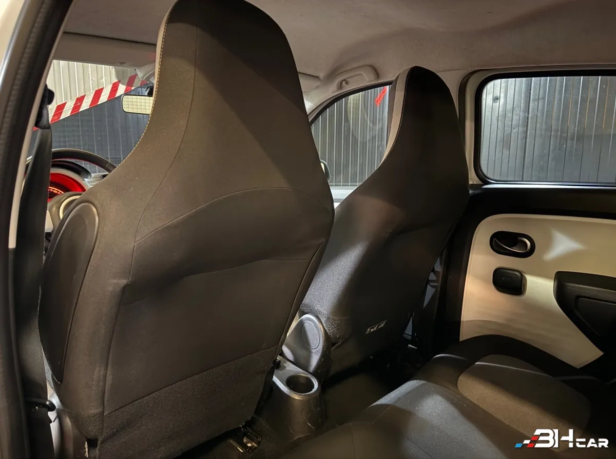 Renault Twingo - photo 7