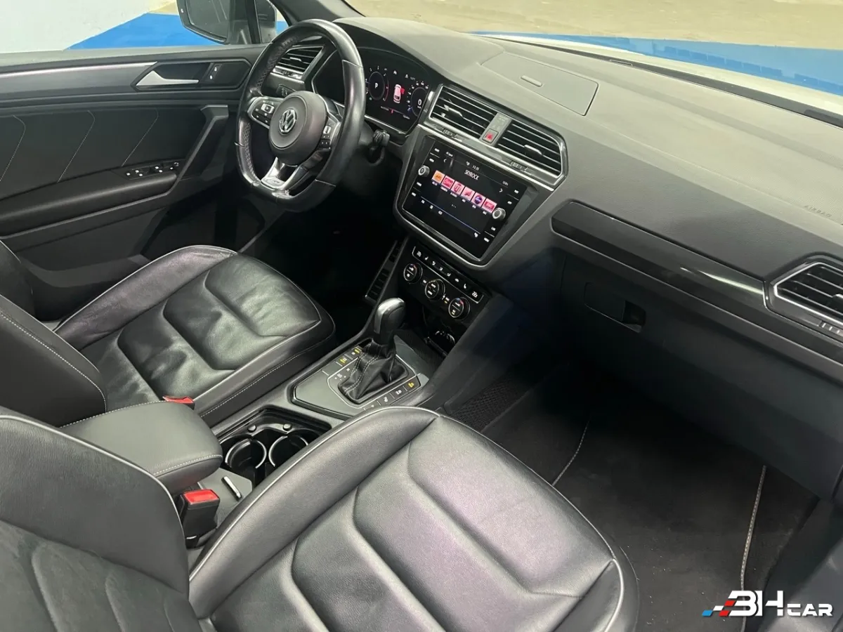 Volkswagen Tiguan - photo 13