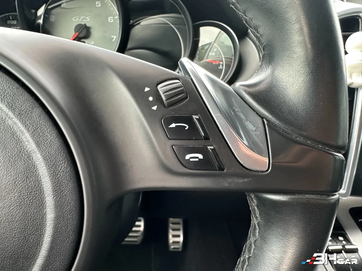 Porsche Cayenne - photo 19