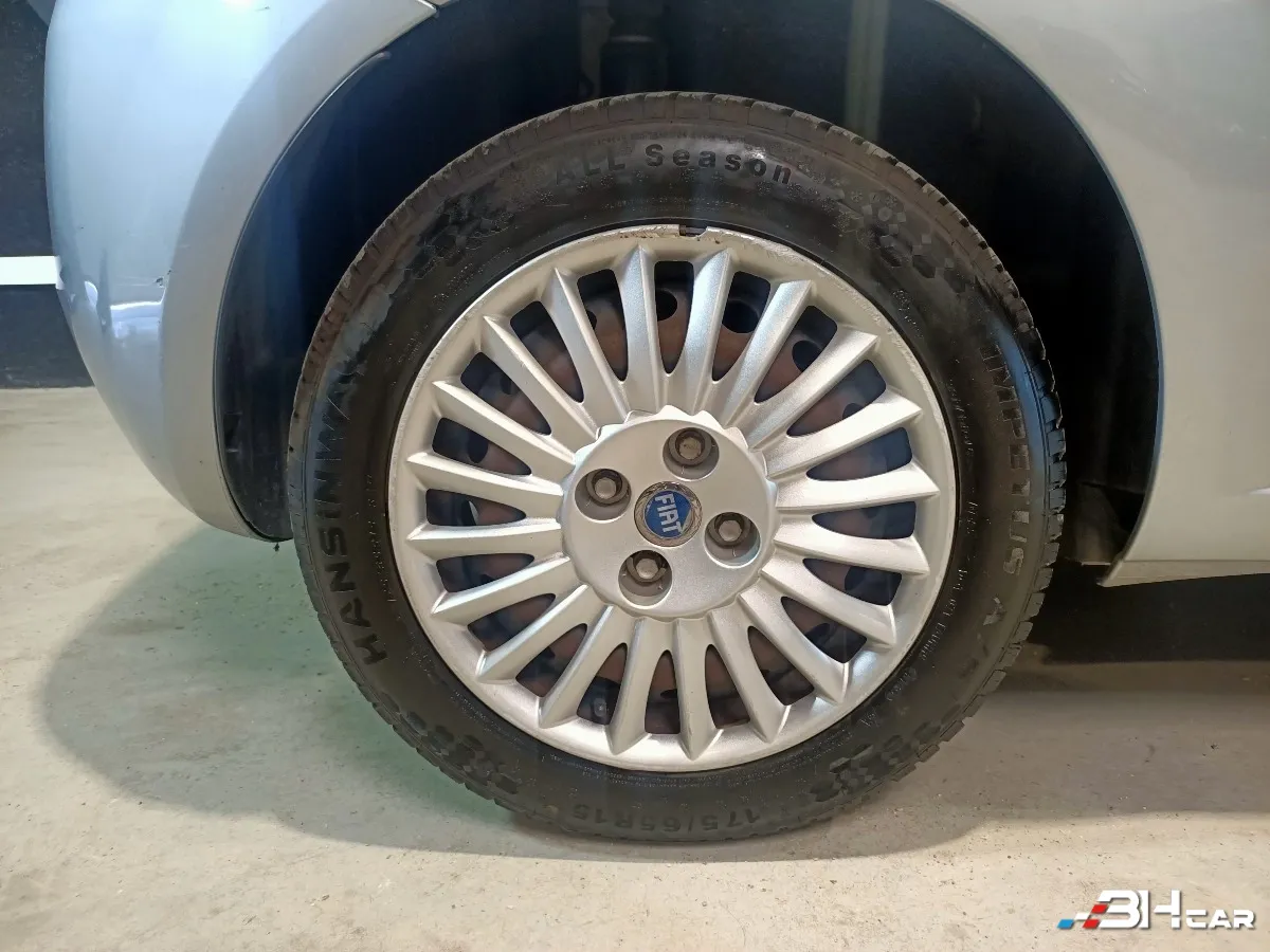 Fiat Grande Punto - photo 22