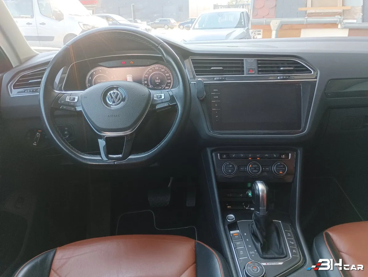 Volkswagen Tiguan - photo 31