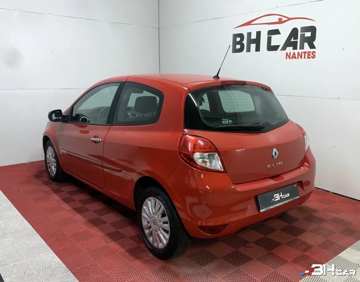 Aperçu indisponible de RENAULT Clio