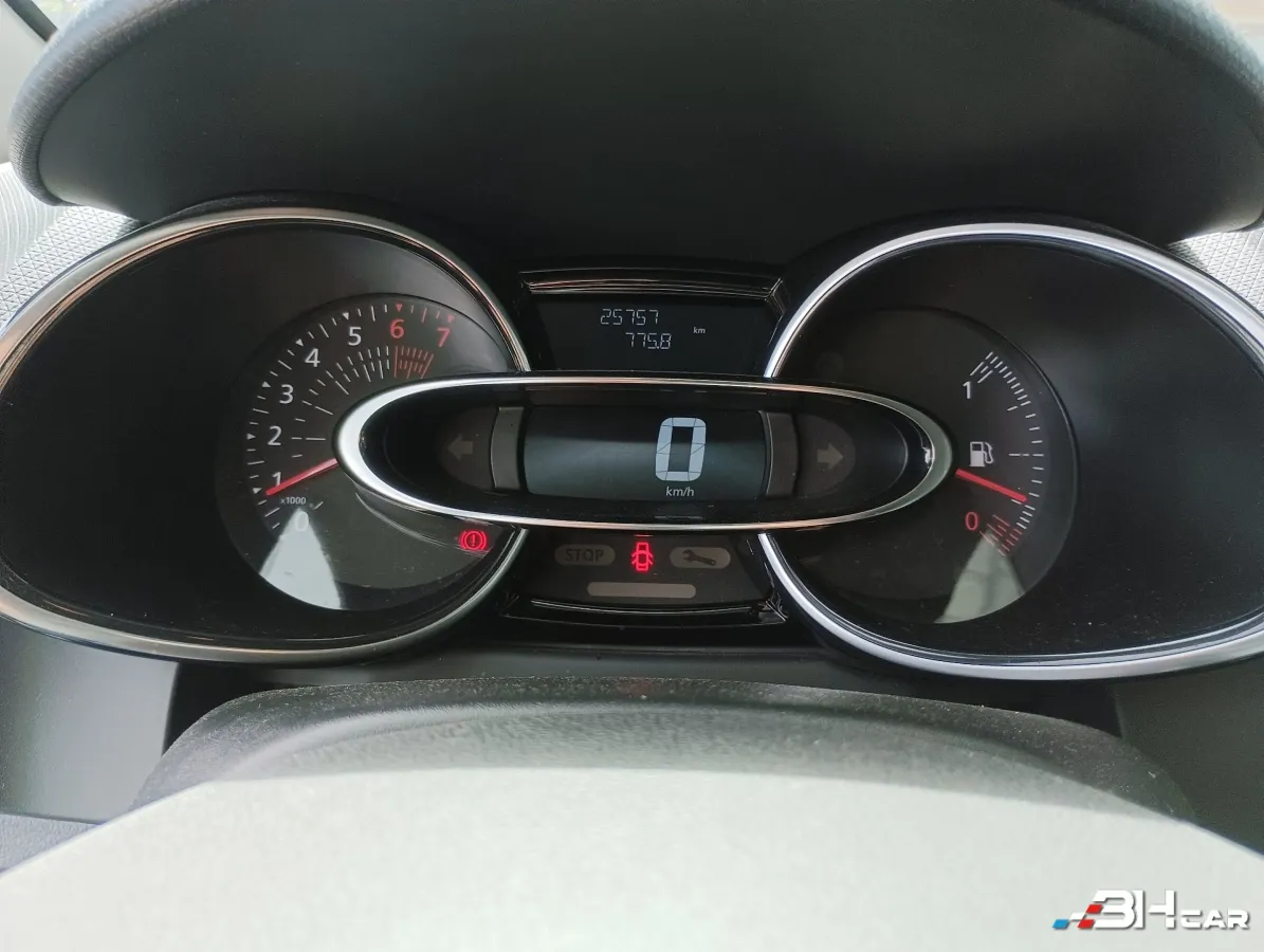 Renault Clio - photo 31