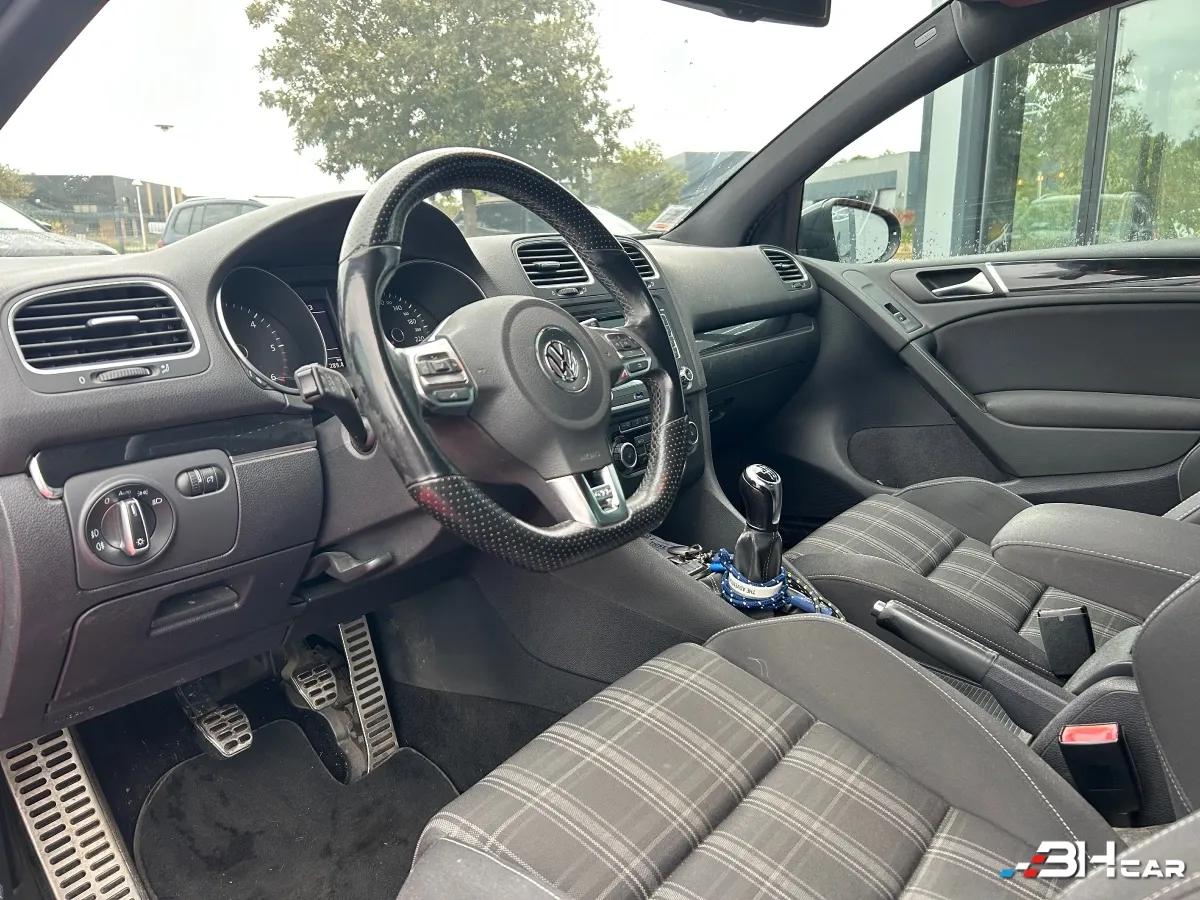 Aperçu indisponible de Volkswagen Golf