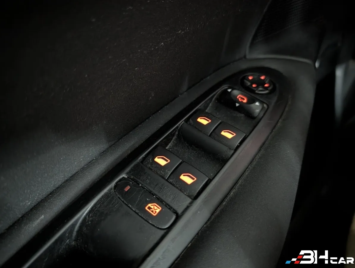 Citroen C4 - photo 19