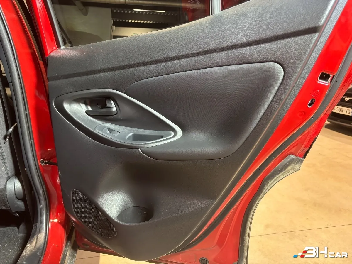 Toyota Yaris - photo 15