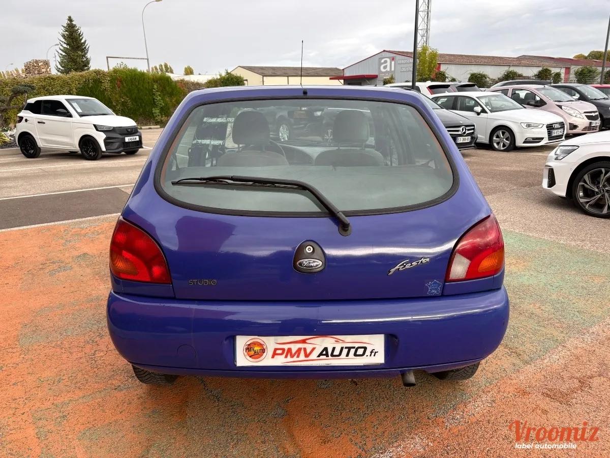 Ford Fiesta IV 1.8 D 60 AMBIENTE
