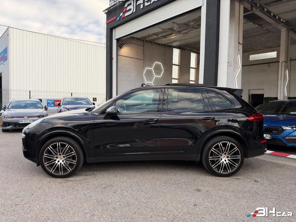 Porsche Cayenne - photo 10