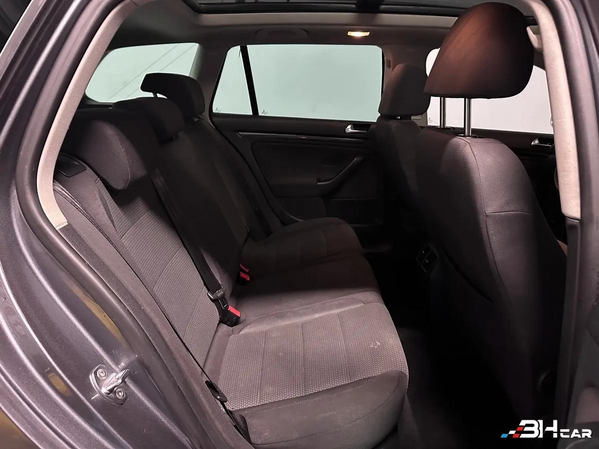 Aperçu indisponible de Volkswagen Golf