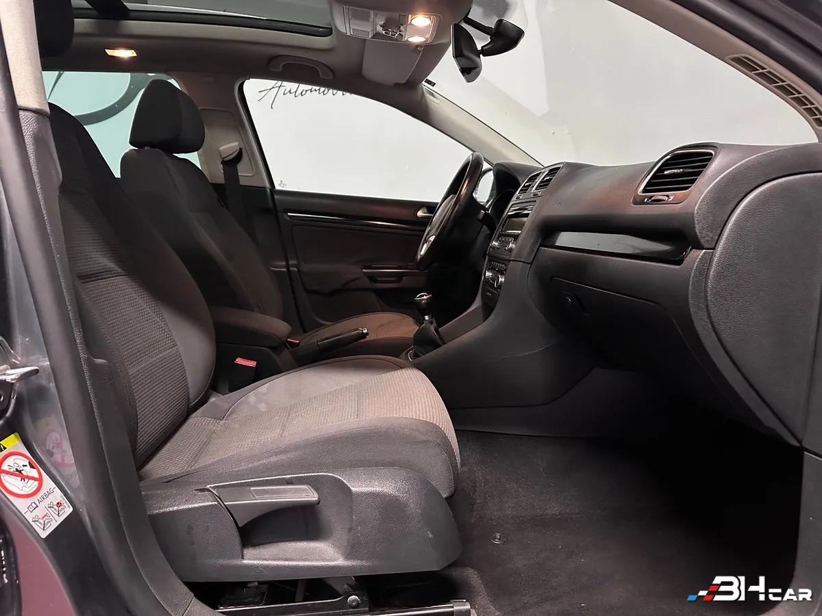 Aperçu indisponible de Volkswagen Golf