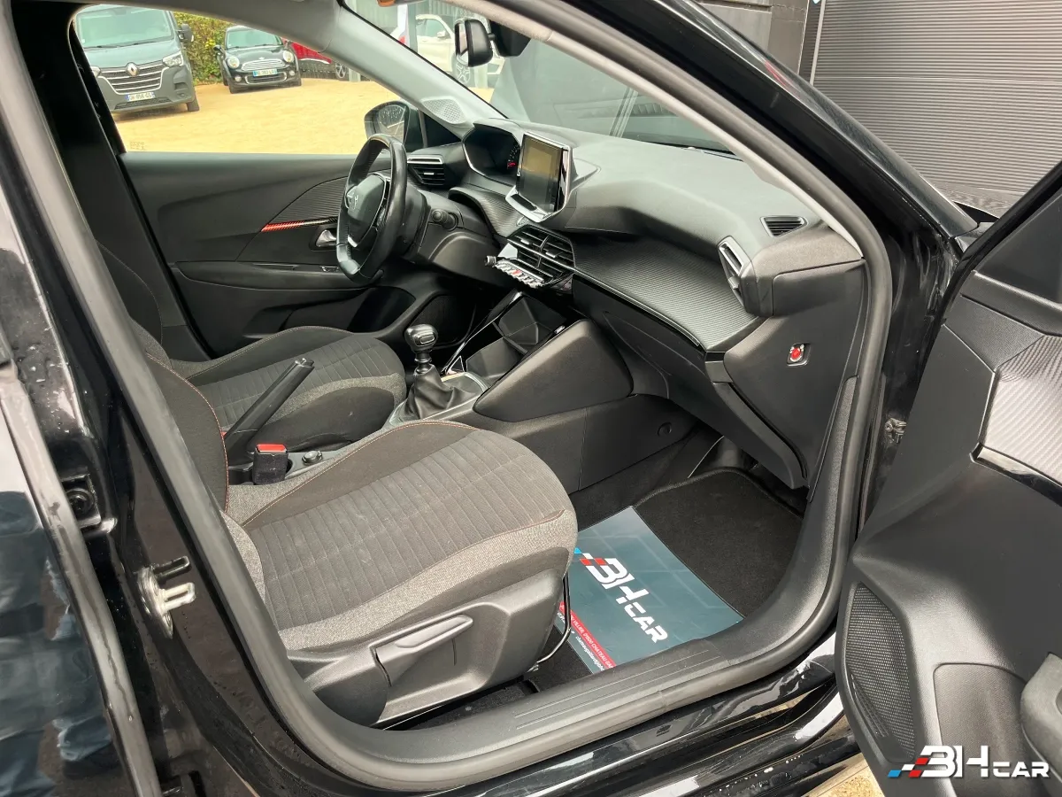 Peugeot 208 - photo 17