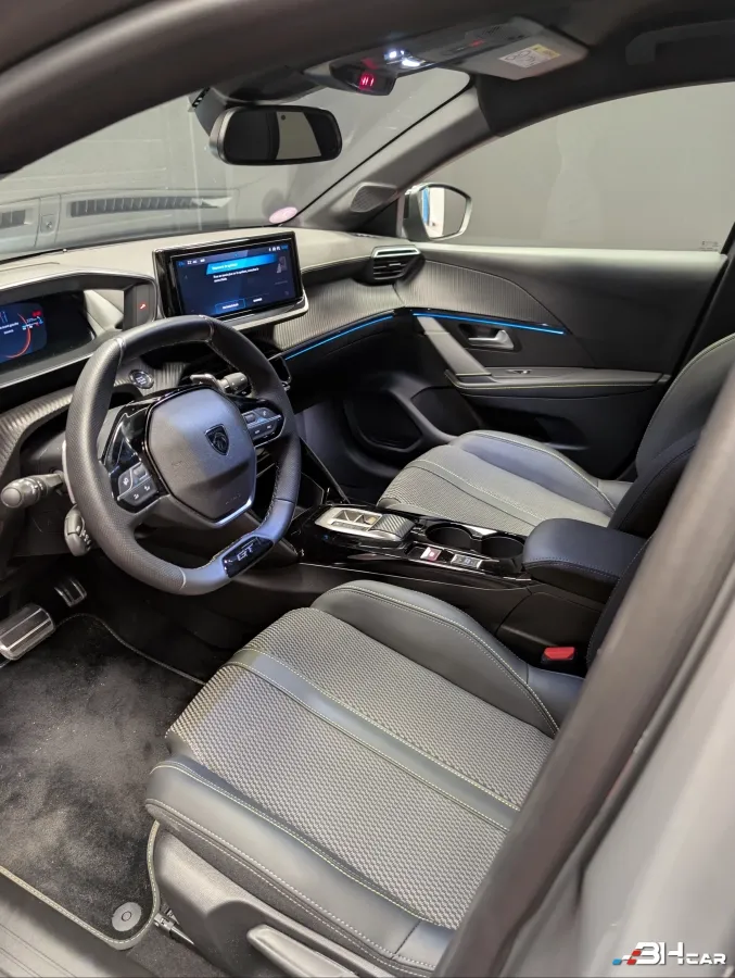 Peugeot 208 - photo 7